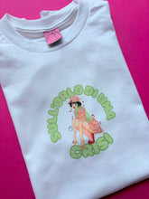 Carica l'immagine nel visualizzatore di Gallery, T-SHIRT SULL'ORLO DI UNA CRISI 💞
